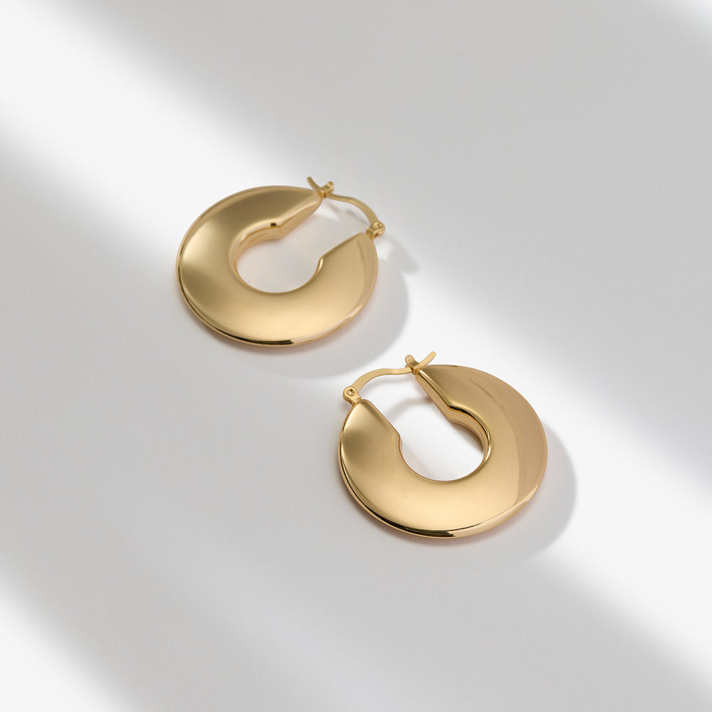 packshot image of the lennon earring in gold