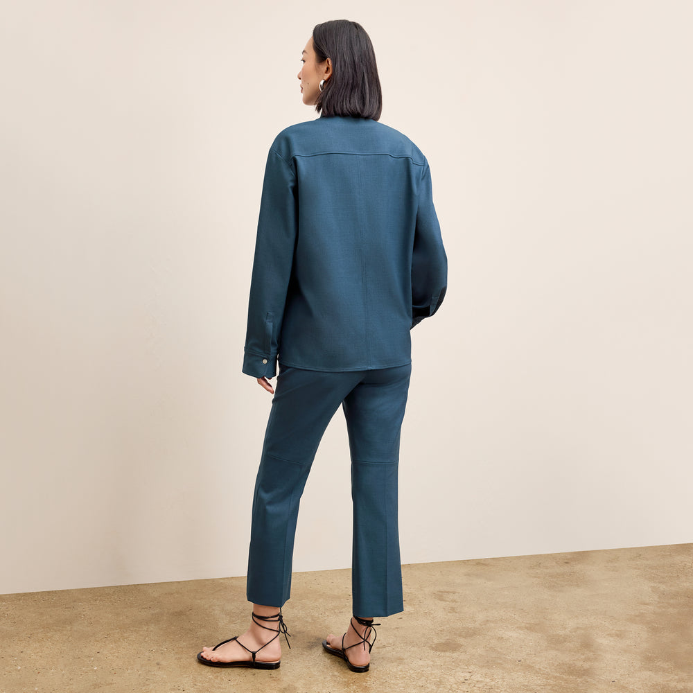 back image of a woman wearing the tessa pant in bluebell