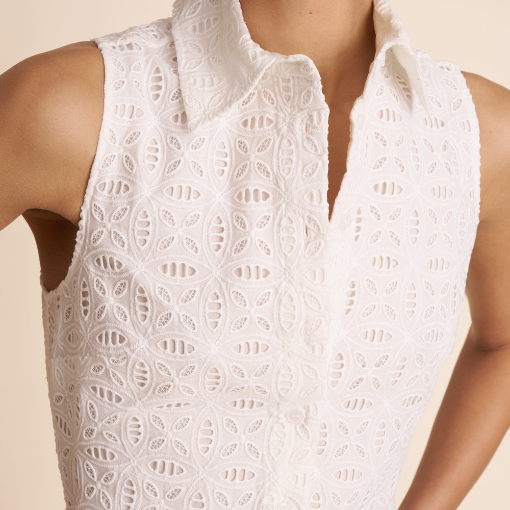 woman in white dress