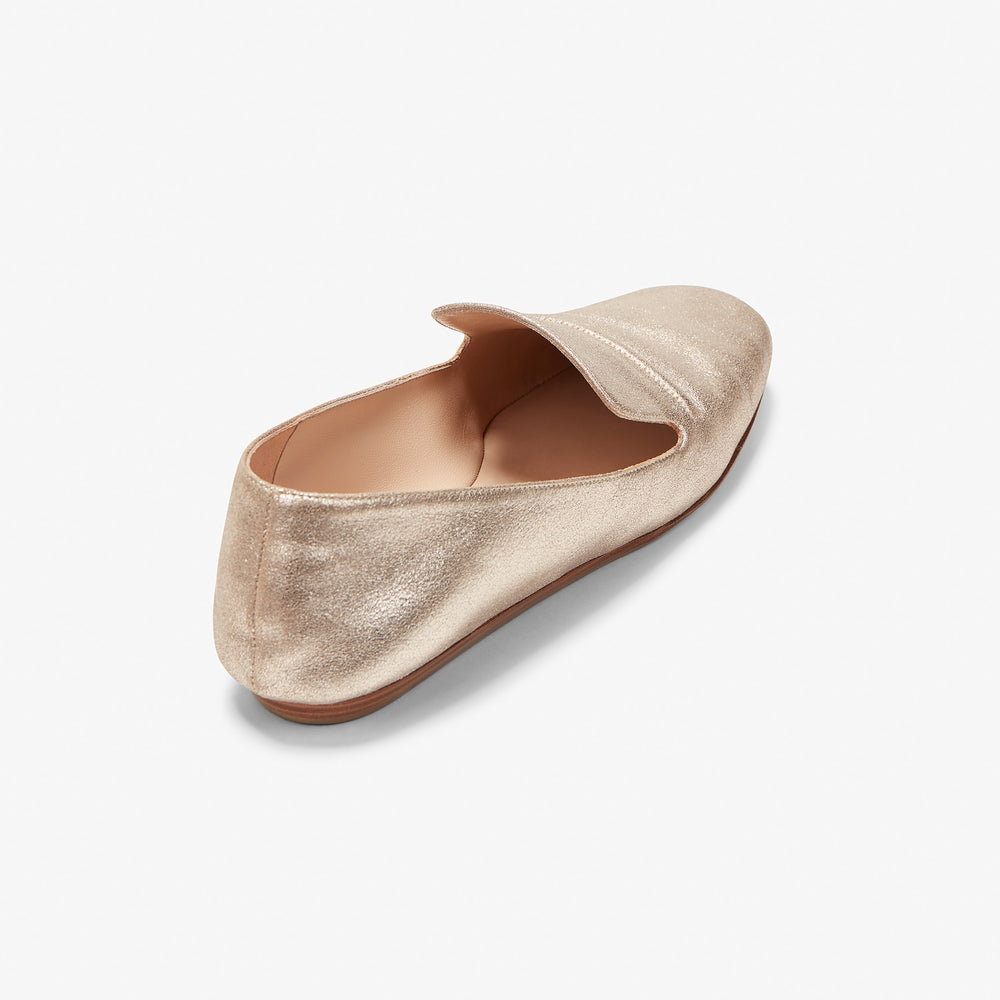 still image of the side and back of the grace loafer in prosecco