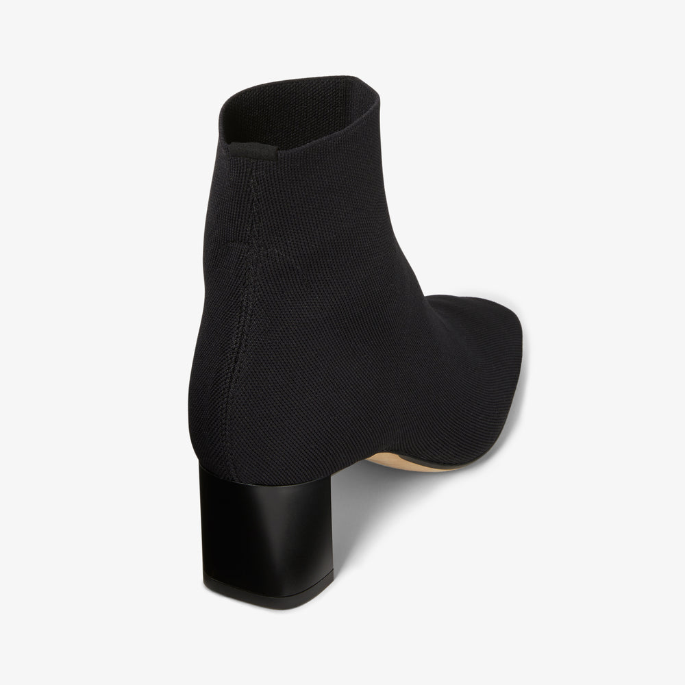 Packshot image of the Zelda boot in Black