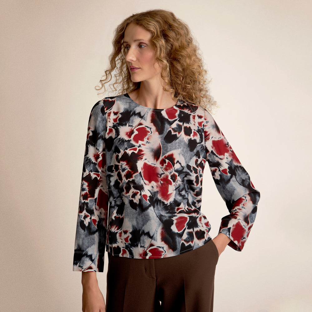 Woman wearing the Jules Top