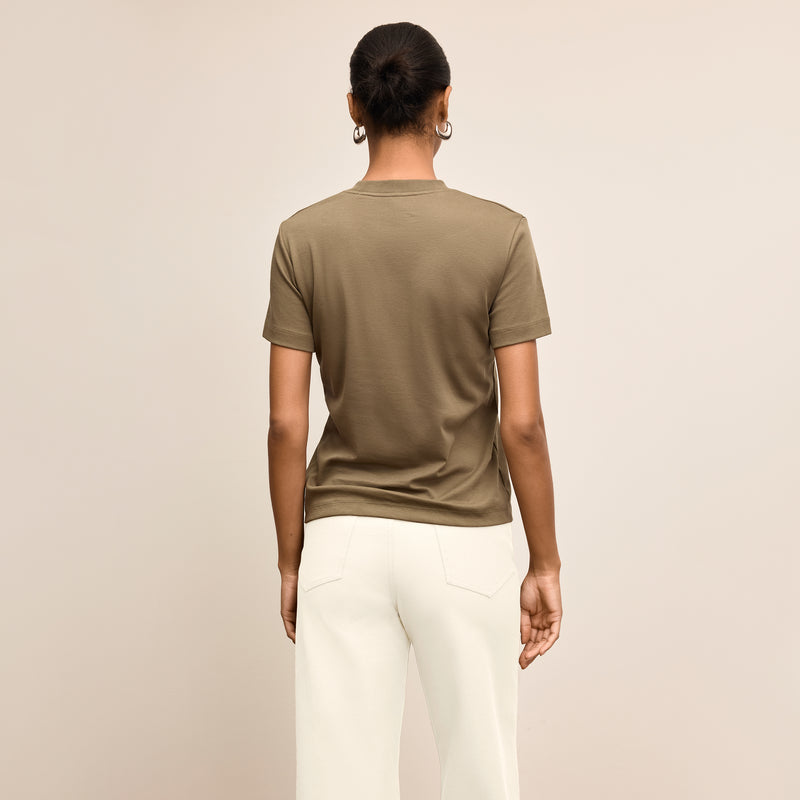 Leslie Classic T-Shirt