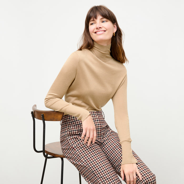 Elizabeth Turtleneck