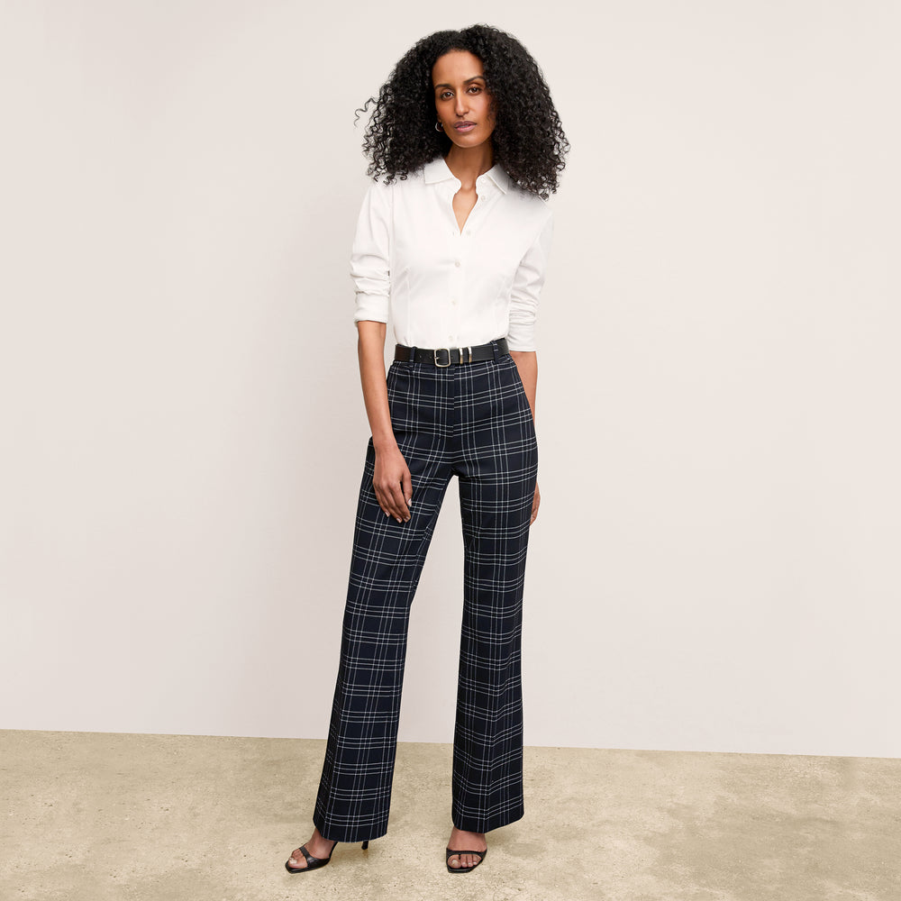 front image of a woman wearing the horton pant in black/white
