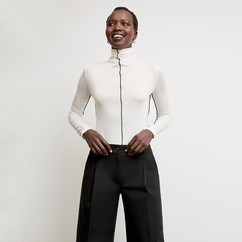 Natasha Contrast Turtleneck