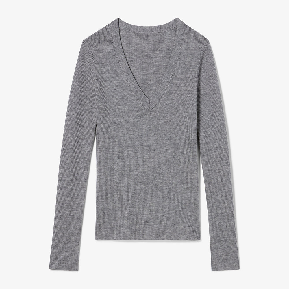 gray v neck sweater