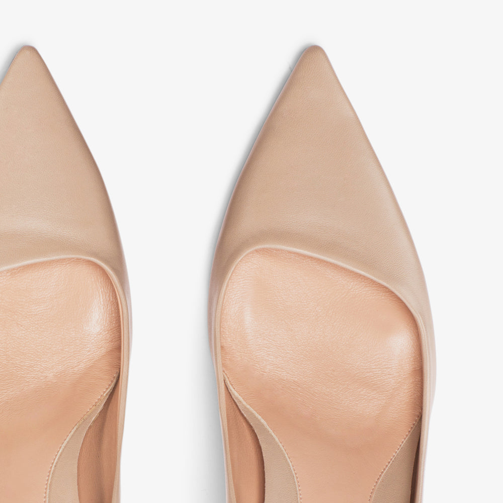 Packshot image of Ginger Pump in Glove Nappa