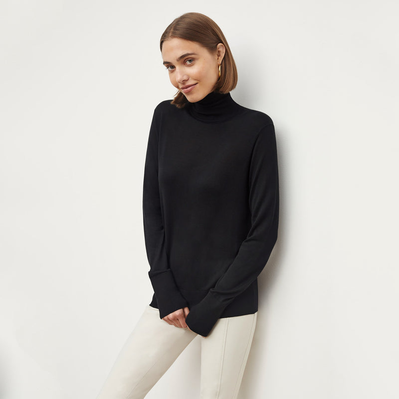 Elizabeth Turtleneck