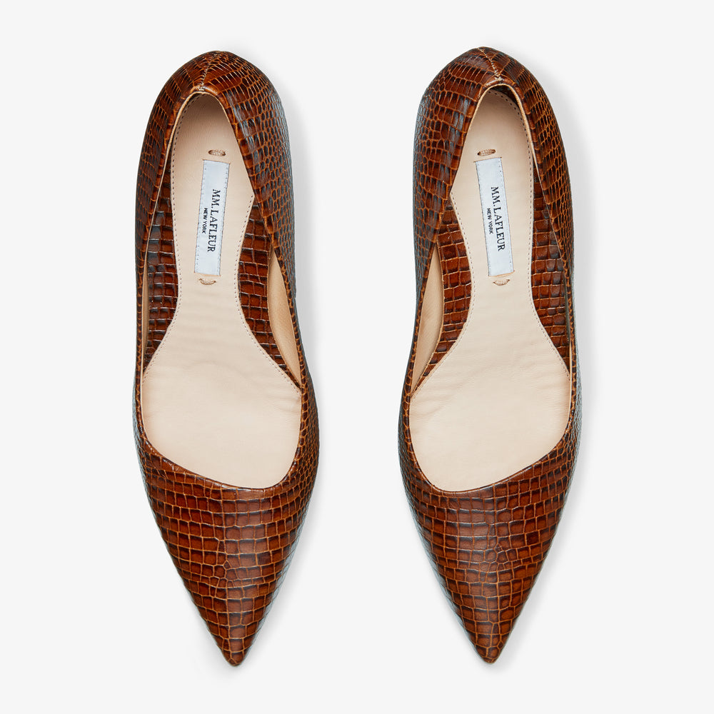 Packshot image of the Ginger pump mini embossed croc in Brown