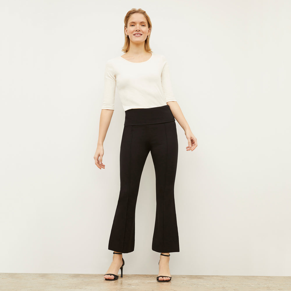 Front image of a woman wearing the Shiloh pant in Black