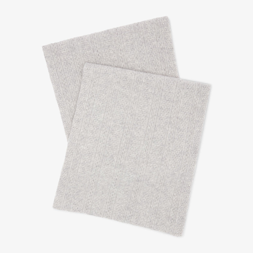 Packshot image of the Circle Cable Scarf—Cashmere in Heather Gray