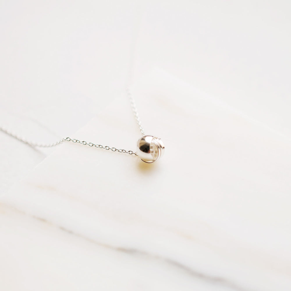 Packshot image of the Knot Necklace in Silver