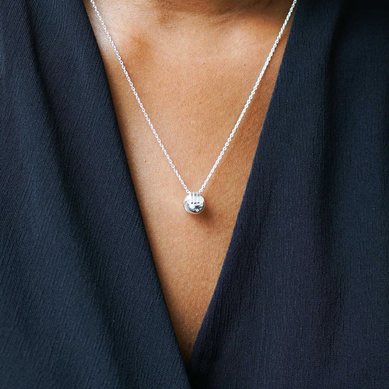 Knot Necklace